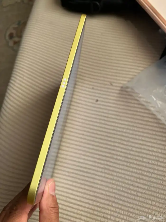 ايباد الجيل العشر اصفر 64 قيقا 2