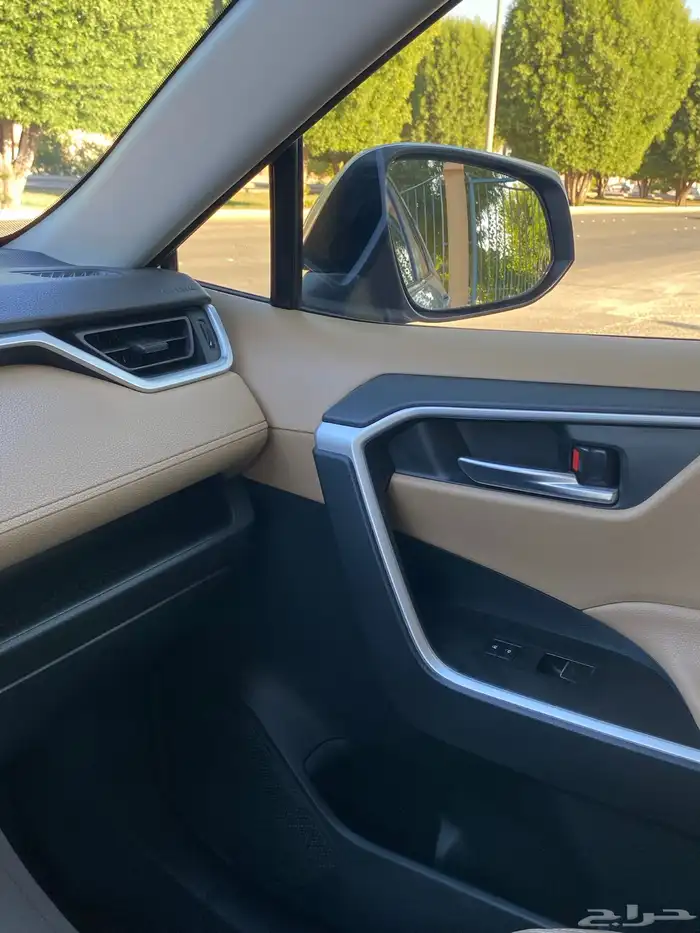 تم البيع الله يبارك للبايع والمشتري 56