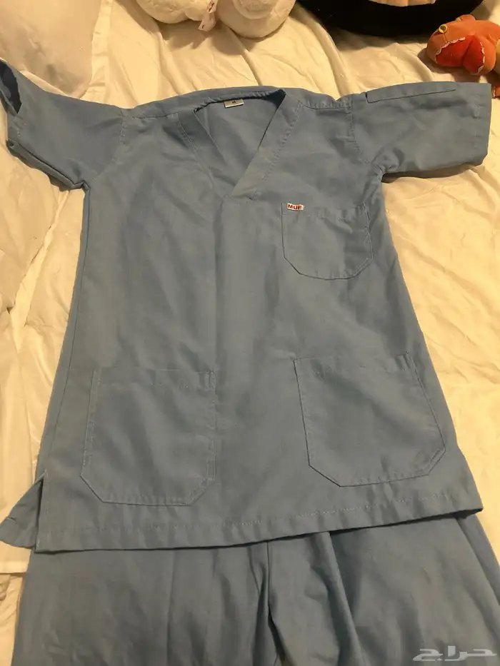 سكراب طبي للبيع نظيف غير مستخدم XS ومغسل ومكوي من المغسله 0