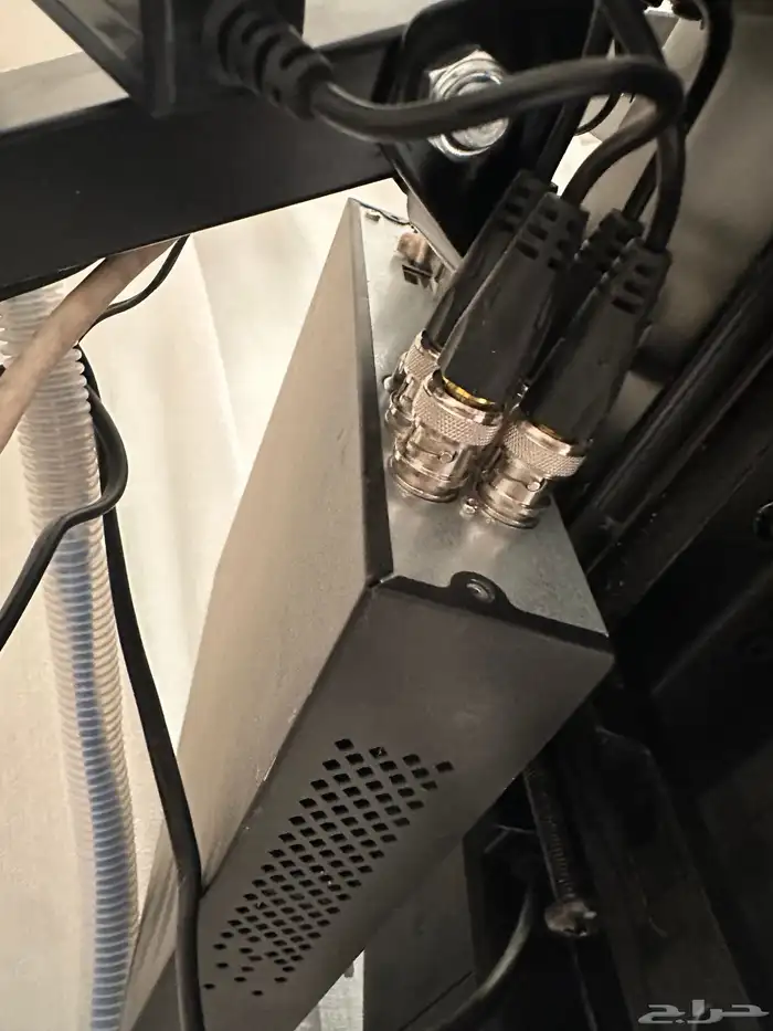 شاشه مع رسيفر وكاميرات 3