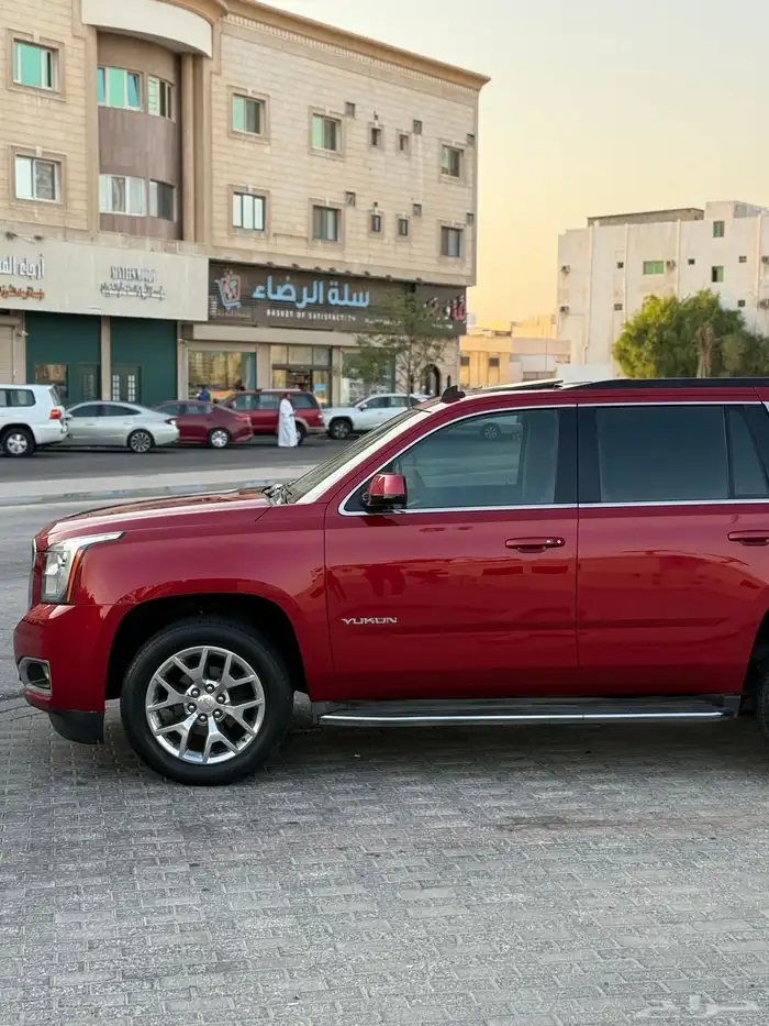 للبيع يوكن فل كامل 2015 بدون دبل SLT 23