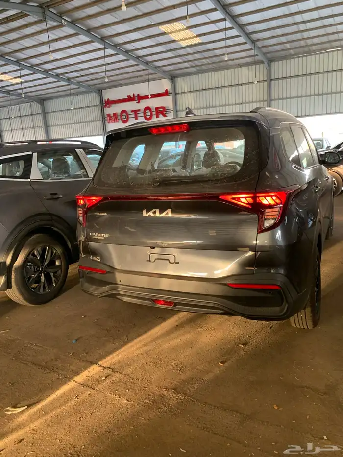 كيا كارينز مطور 7 مقاعد 2025 LX 16