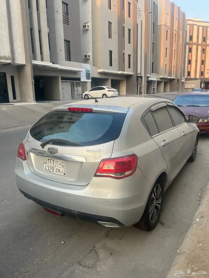 جيلي امقراند موديل 2016 محتاجة مكينة للبيع 3