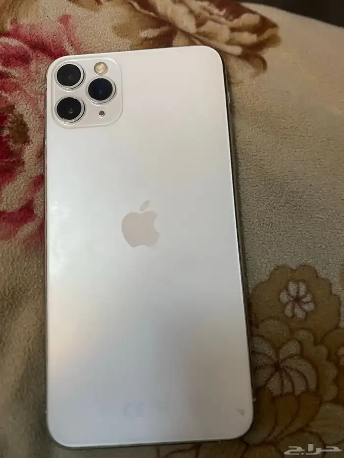 آيفون 11بروماكس نضيف 6