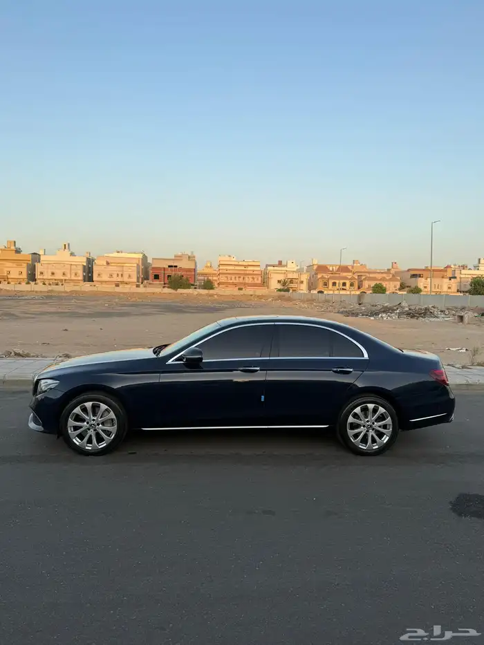 مرسيديس E300 2020 3