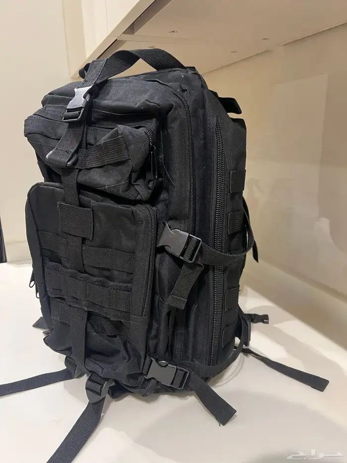 شنطة ظهر للبيع اللون أسود 3