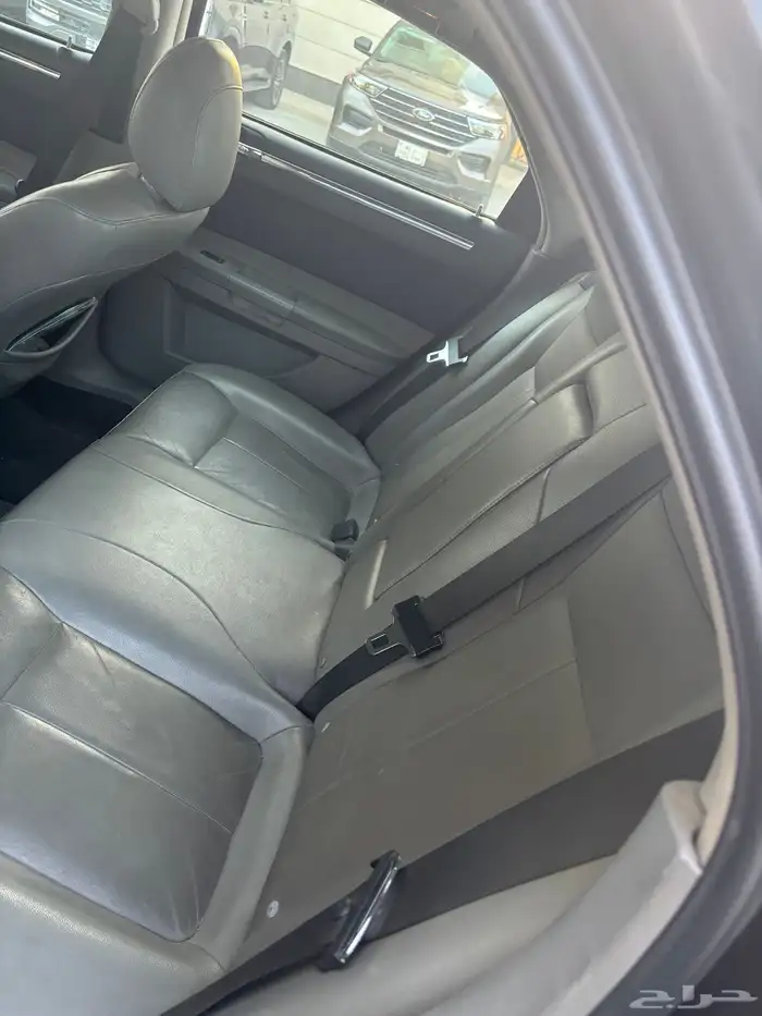 كرايسلر 300 سي 6 سليندر 2008 للبيع 10