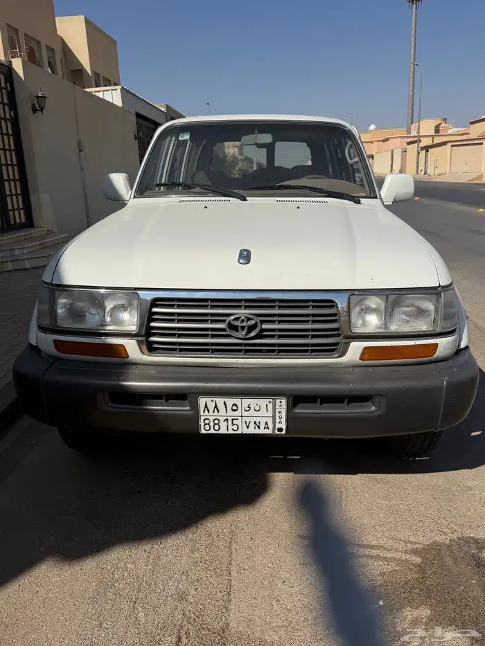 جيب لاندكروزر موديل 1996 ابيض 0