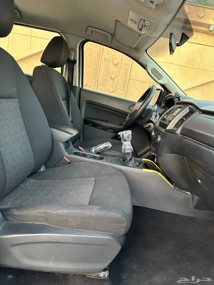 فورد رينجر 2020 نص فل نظيف للبيع 9