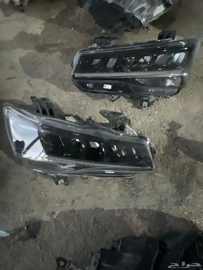 شمعات امامي سوزوكي ديزاير موديل 2025 فل كامل مستعمل اصلي 3