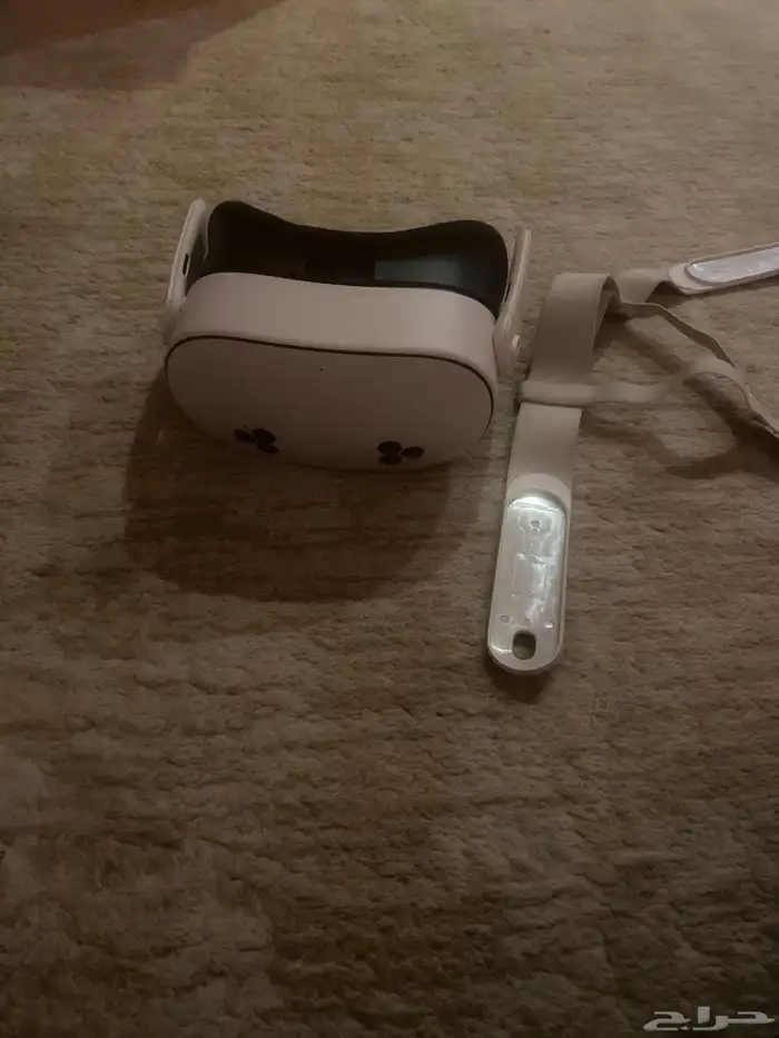 للبيع ميتا كويست 3s 1