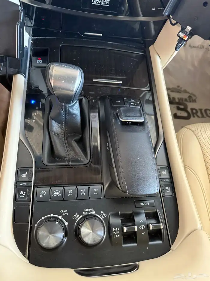 لكزس LX570 موديل 2018 18