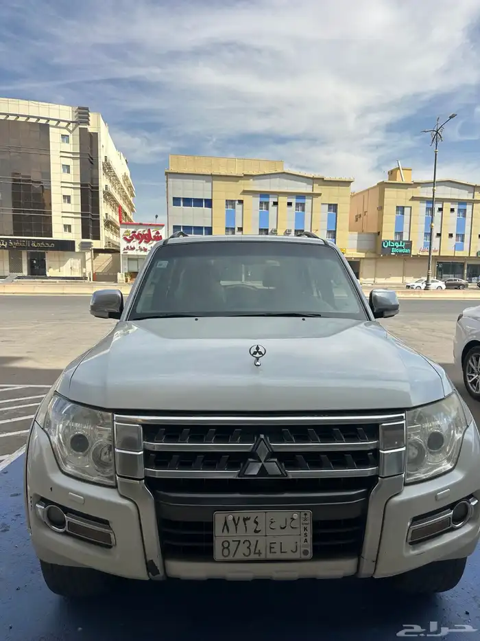 للبيع جيب بيجيرو موديل 2016 0