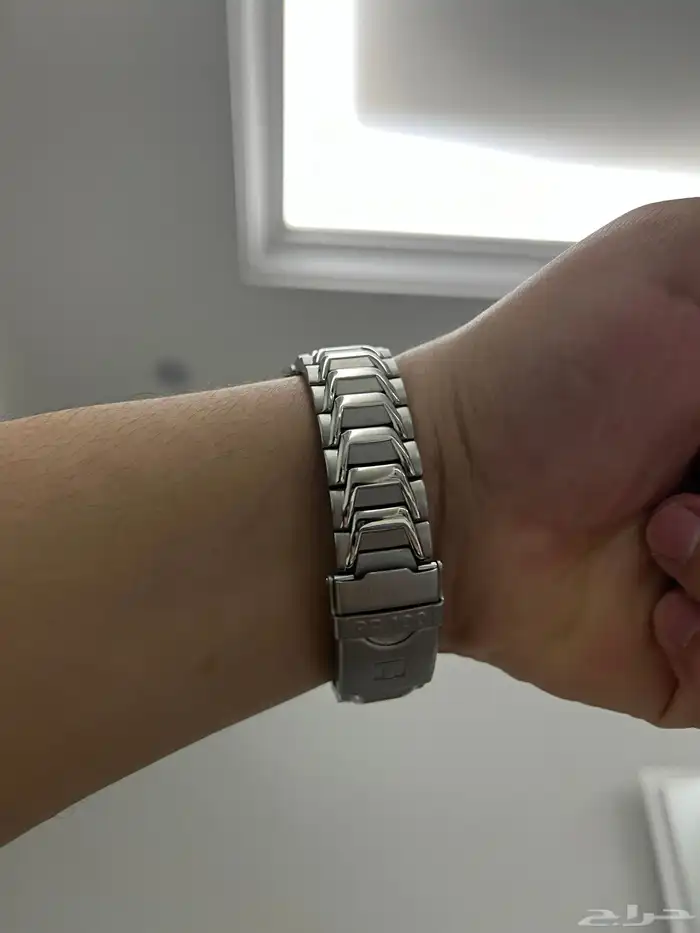 ساعة نادرة جدا  اهداء من الامير خالد الفيصل البيع ب اعلى سومة 2