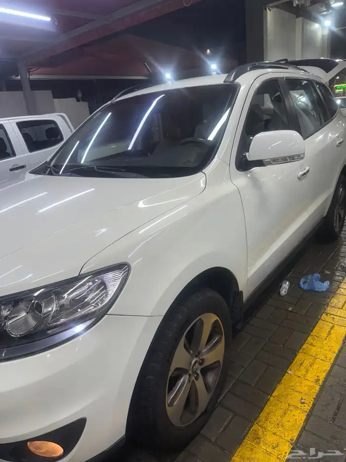 هيونداي سنتافي 2012 فل 3 صفوف نظيفة جدا 9