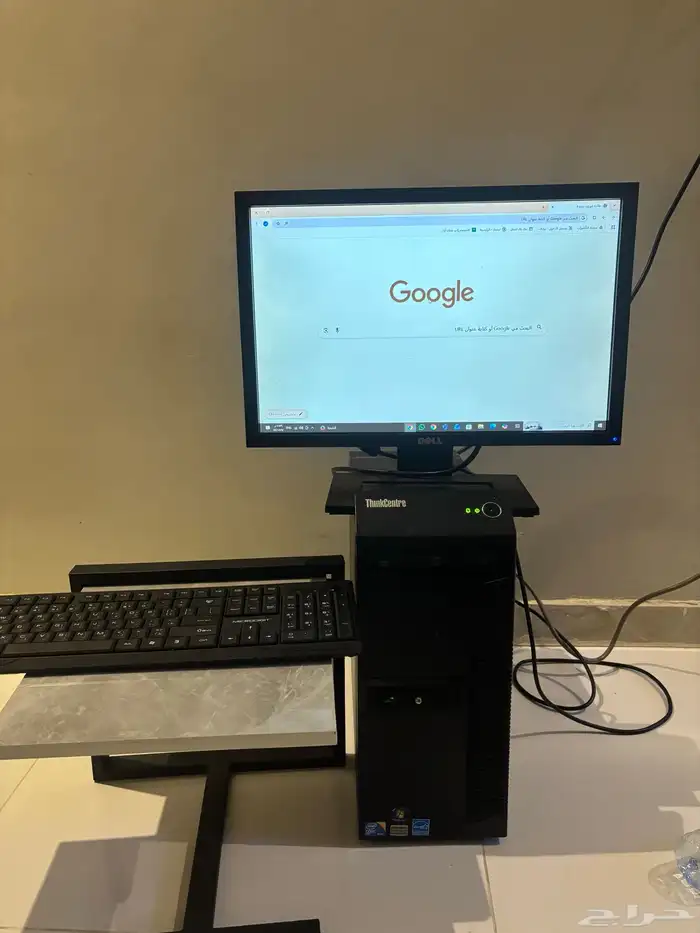 كمبيوتر مكتبي معه كيبورد والماوس 1