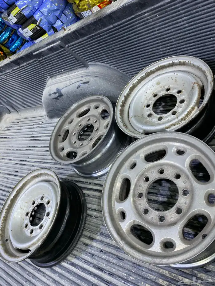 للبيع جنوط جمس 8 مسمار 1