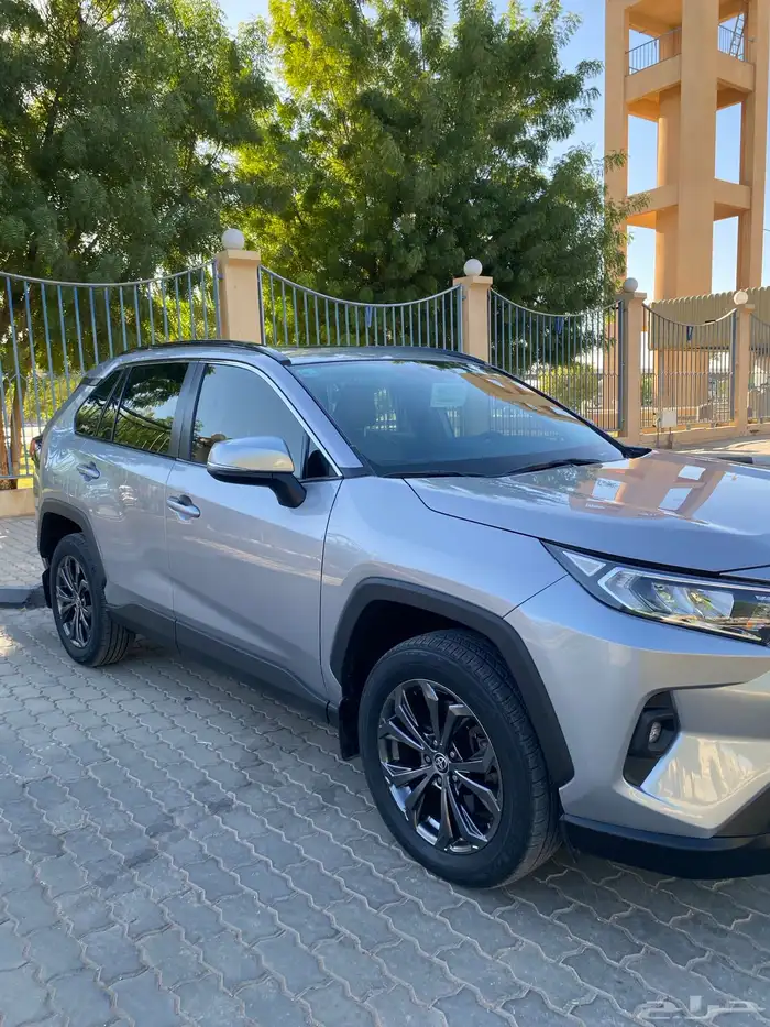 تم البيع الله يبارك للبايع والمشتري 24