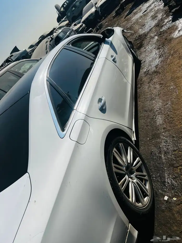 اودي A8 2013 قطع غيار 1