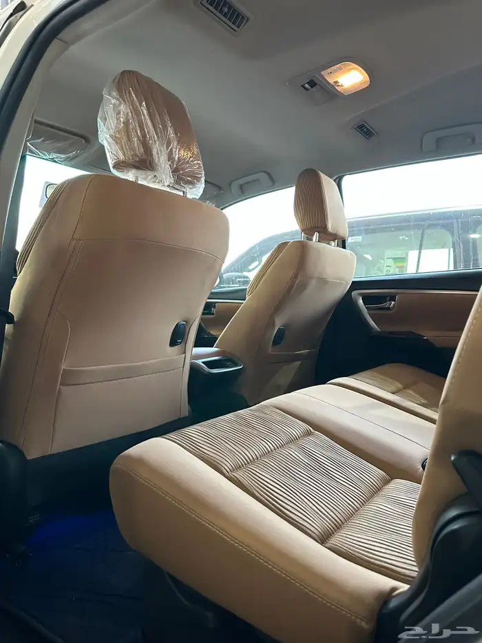 فورتشنر VX بنزين V6 العداد ( 7954 كيلو فقط ) موديل 2021 25