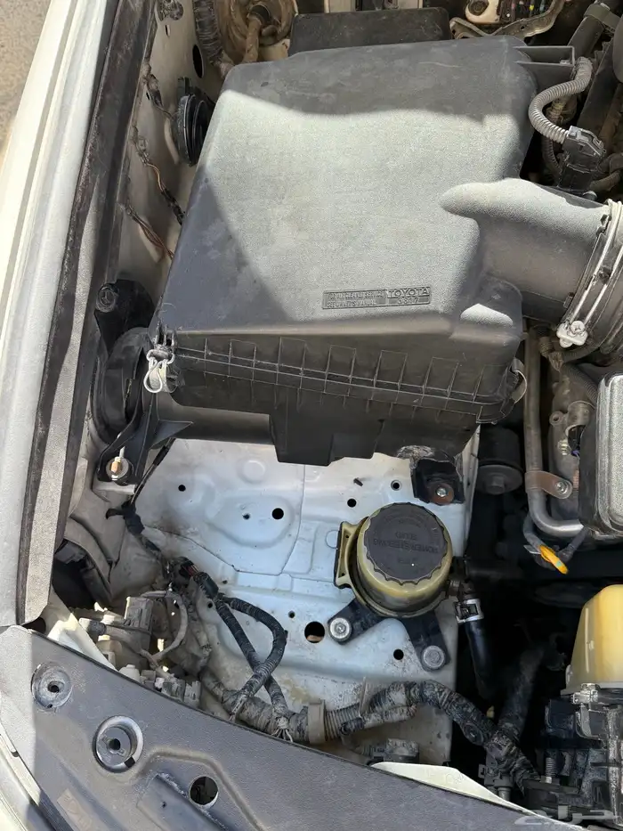 صالون لاندكروزر GXR 2014 14