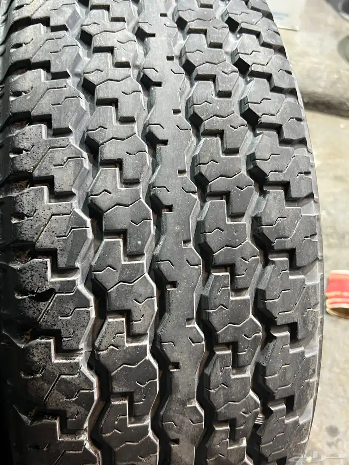 جنوط   رفرف مع كفرات دنلوب مقاس 275 70 16 تاريخ 21 36