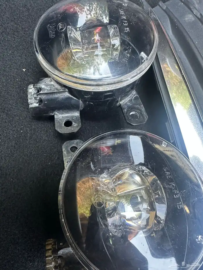 كشافات ضباب وغطيان فورد تورس 1