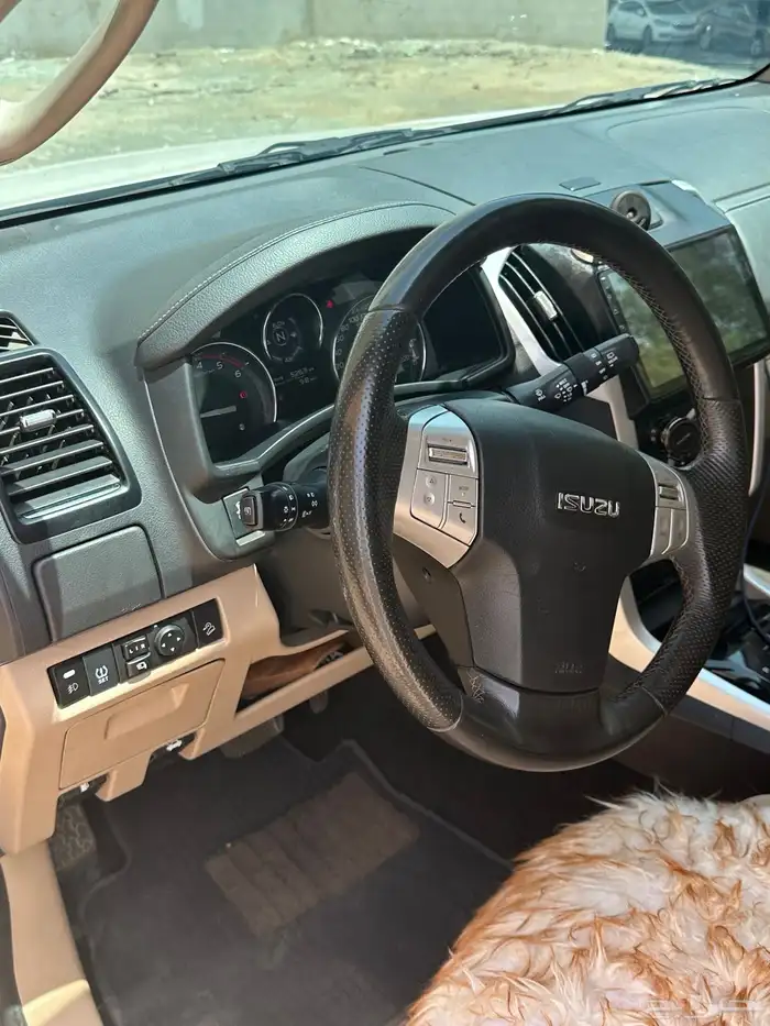 للبيع ايسوزو MUX موديل 2022 فل كامل دبل 12