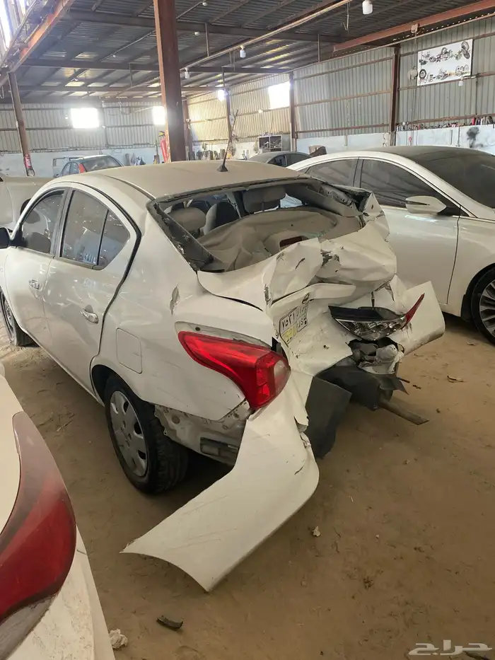 سياره نيسان صني للبيع 4