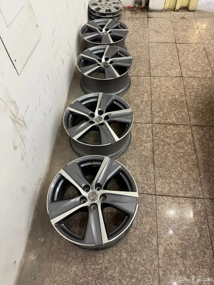 جنوط لكزس Gs f 2017 5