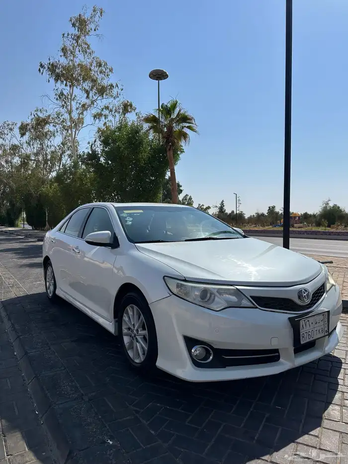 كامري فل كامل للبيع ماشيه 335 الف 2