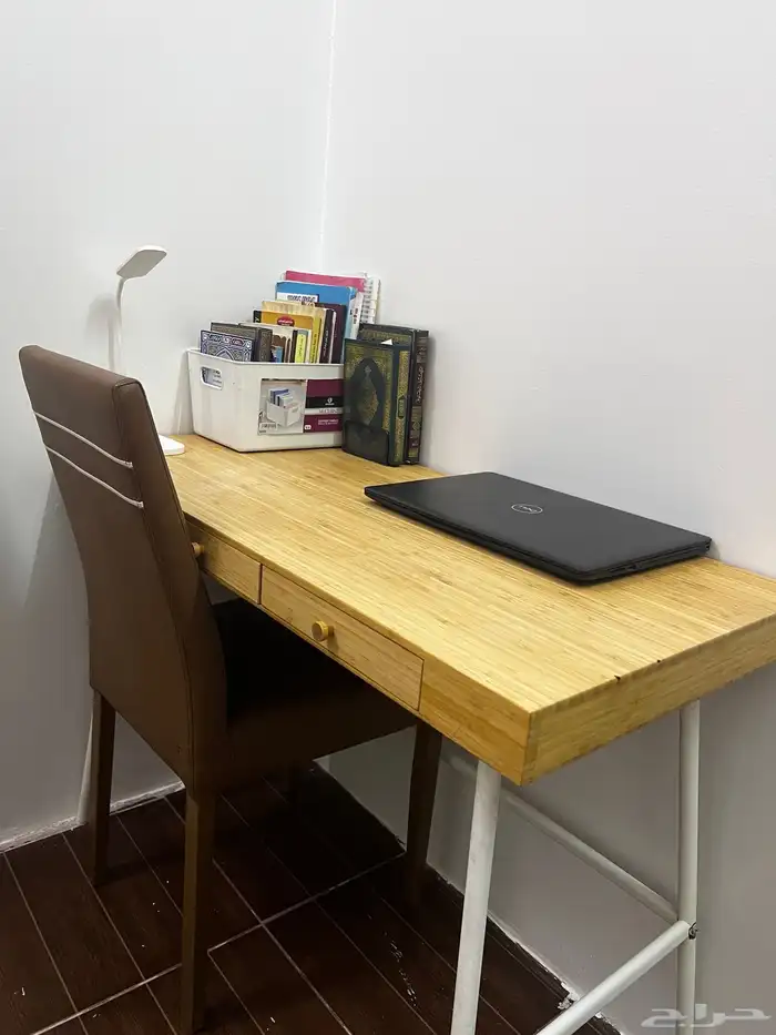 إيكيا طاولة(مكتب)وكرسي 2