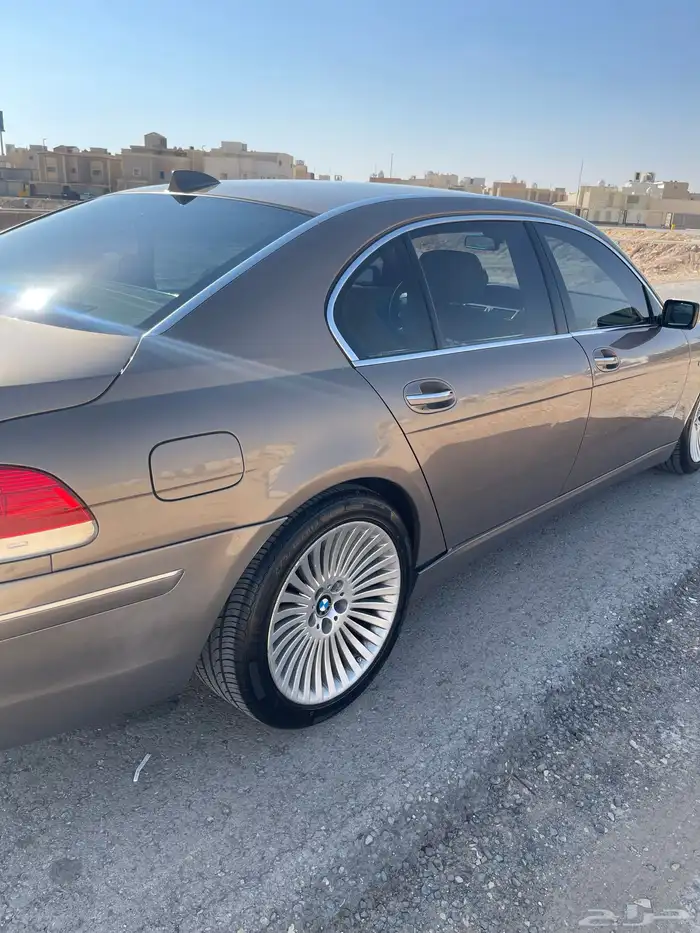 بي ام دبليو 2006 730 4