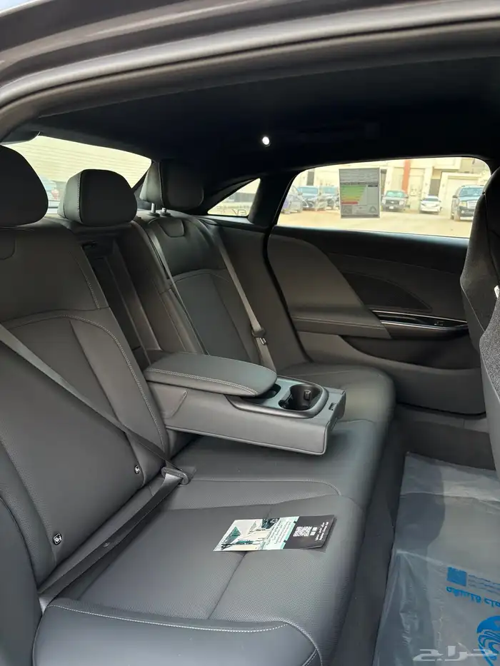 سيارة لوسد Air Pure 2024 3