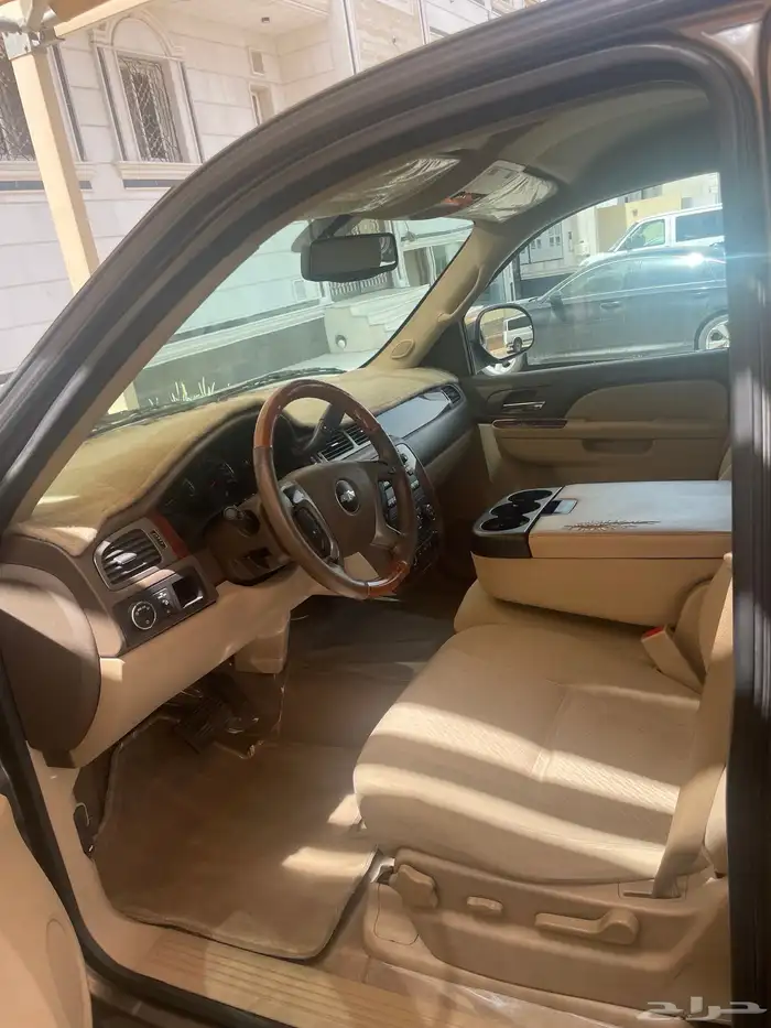 للبيع تاهو نظيف موديل 2012 LT 11