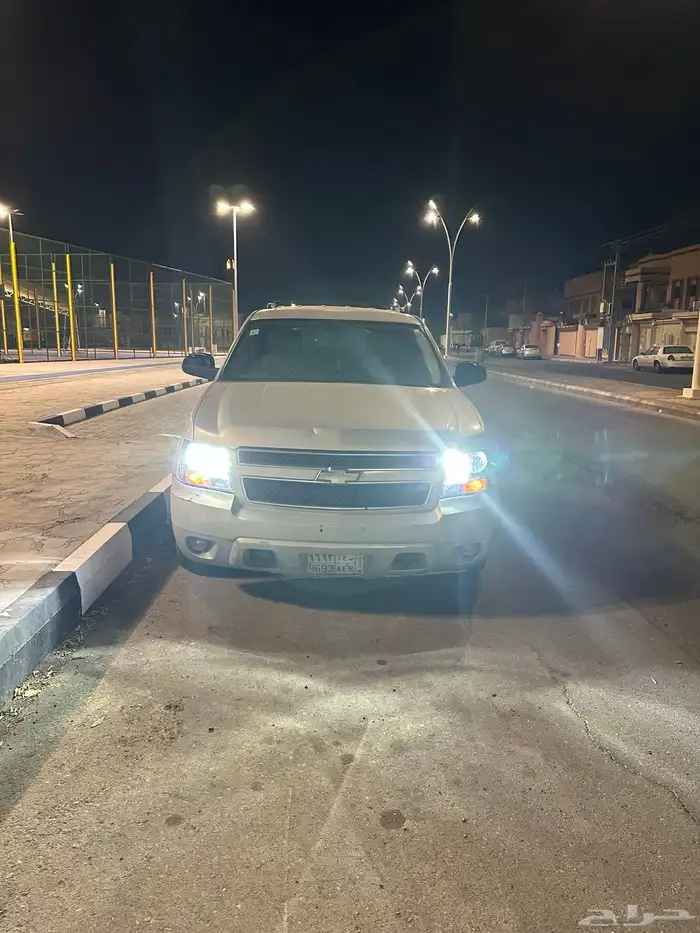 تاهو 2011 بدي بلد قير ودفرنس سليم 100  والمكينة تنقص 4