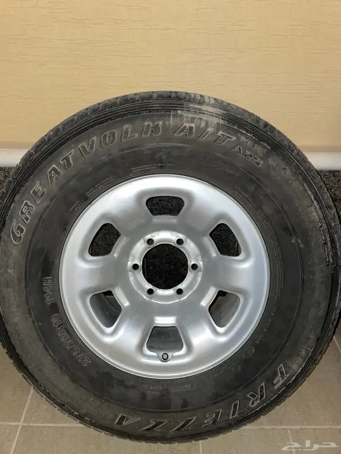 للبيع 5 جنوط فتك وكاله شرط و 5 كفرات تاريخ 25شرط على السوم 4