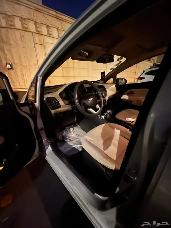 كيا ريو للبيع 4