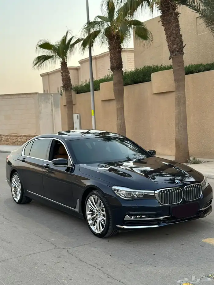 بي ام حجم 730 مخزن ماشي 52 الف صيانات وكاله بدي وكاله 30