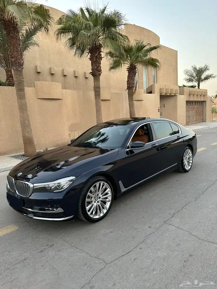 بي ام حجم 730 مخزن ماشي 52 الف صيانات وكاله بدي وكاله 6