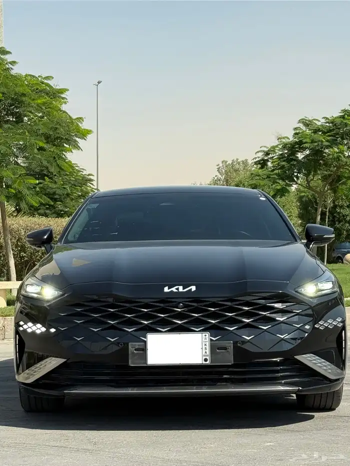 كيا K8 بريميوم 2022 - (6 سلندر) بحالة ممتازة 2