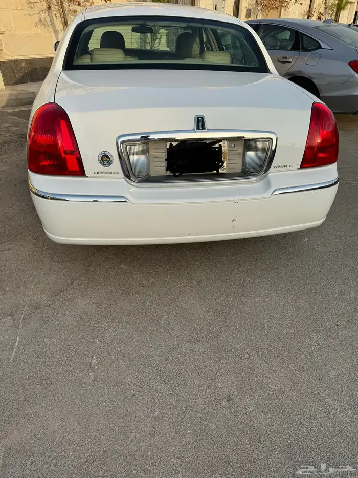 لنكن تاون كار 2010 lincoln town car 2010 0