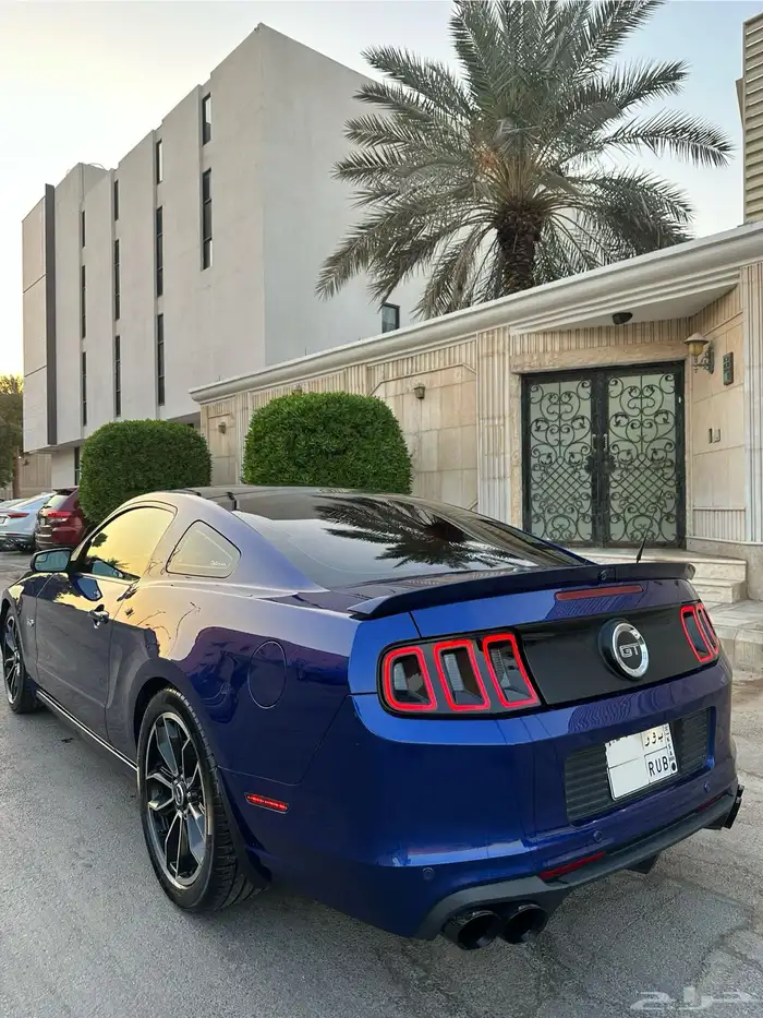 2013 موستنج 5.0 قير عادي فل بانوراما داخلي احمر 0