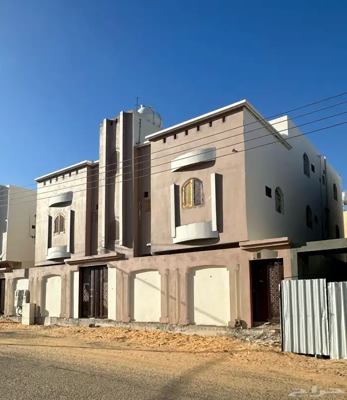 العلا حي العزيزيه إيجار او بيع من المالك 0