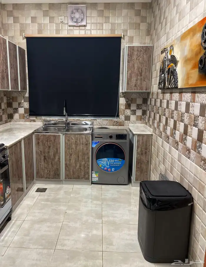 شقة فاخرة مفروشة بحي الروضة 4