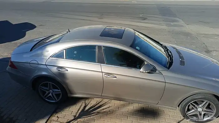 مرسيدس CLS 500 موديل 2005 خالية من الحوادث جاهزة للسفر 19