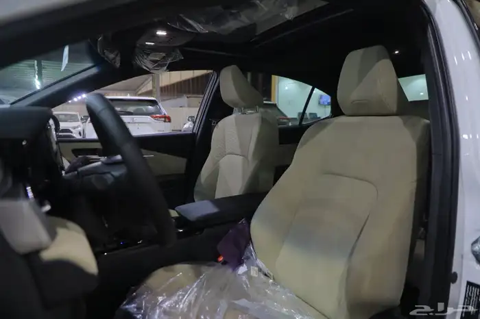 كامري LE فتحة بنزين 2025 جديد ابيض 8