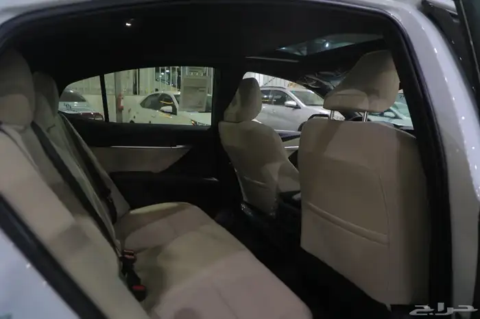 كامري LE فتحة بنزين 2025 جديد ابيض 15