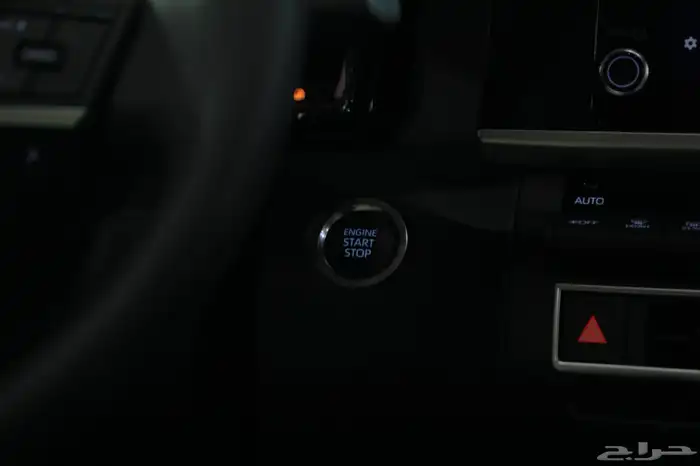 كامري LE فتحة بنزين 2025 جديد ابيض 13