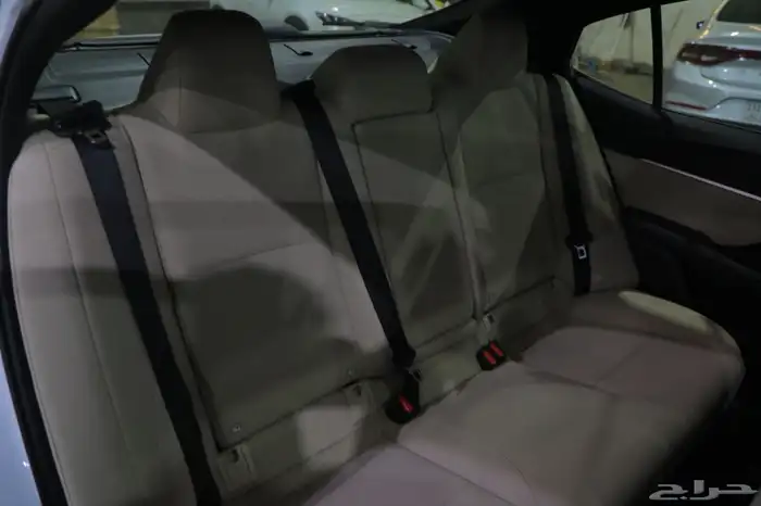 كامري LE فتحة بنزين 2025 جديد ابيض 14